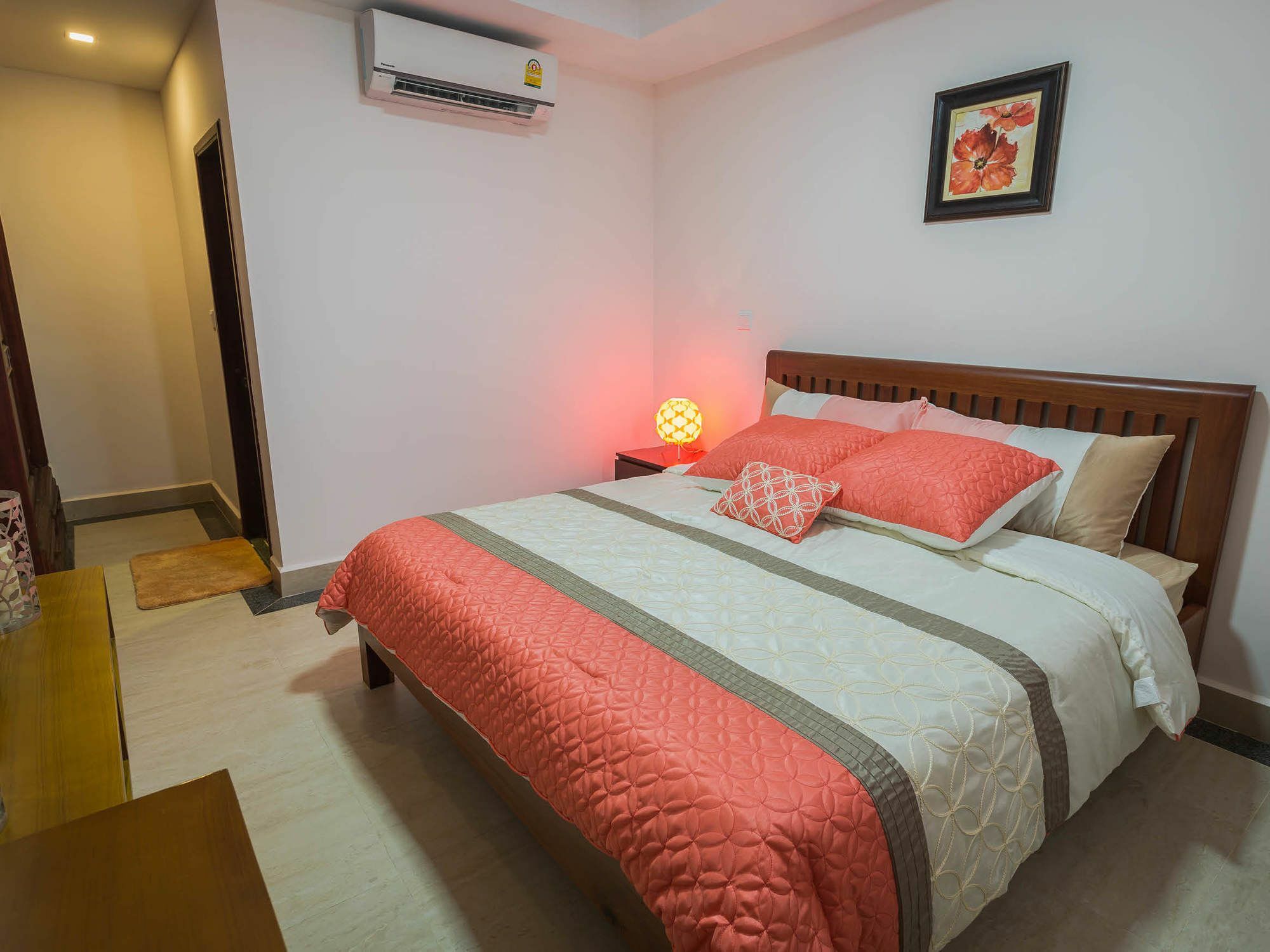 Mekongview 2 Condotel Phnom Penh Exterior photo