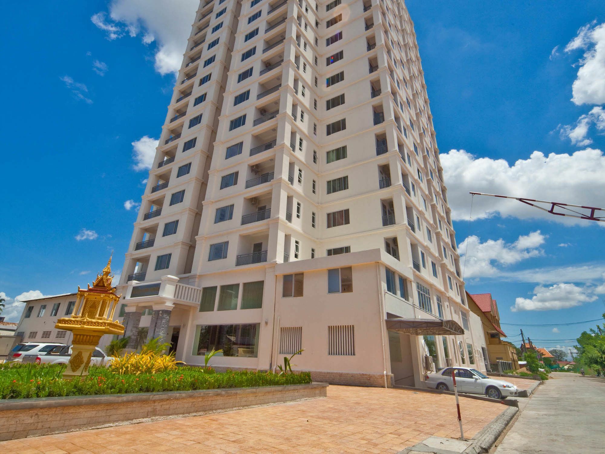 Mekongview 2 Condotel Phnom Penh Exterior photo